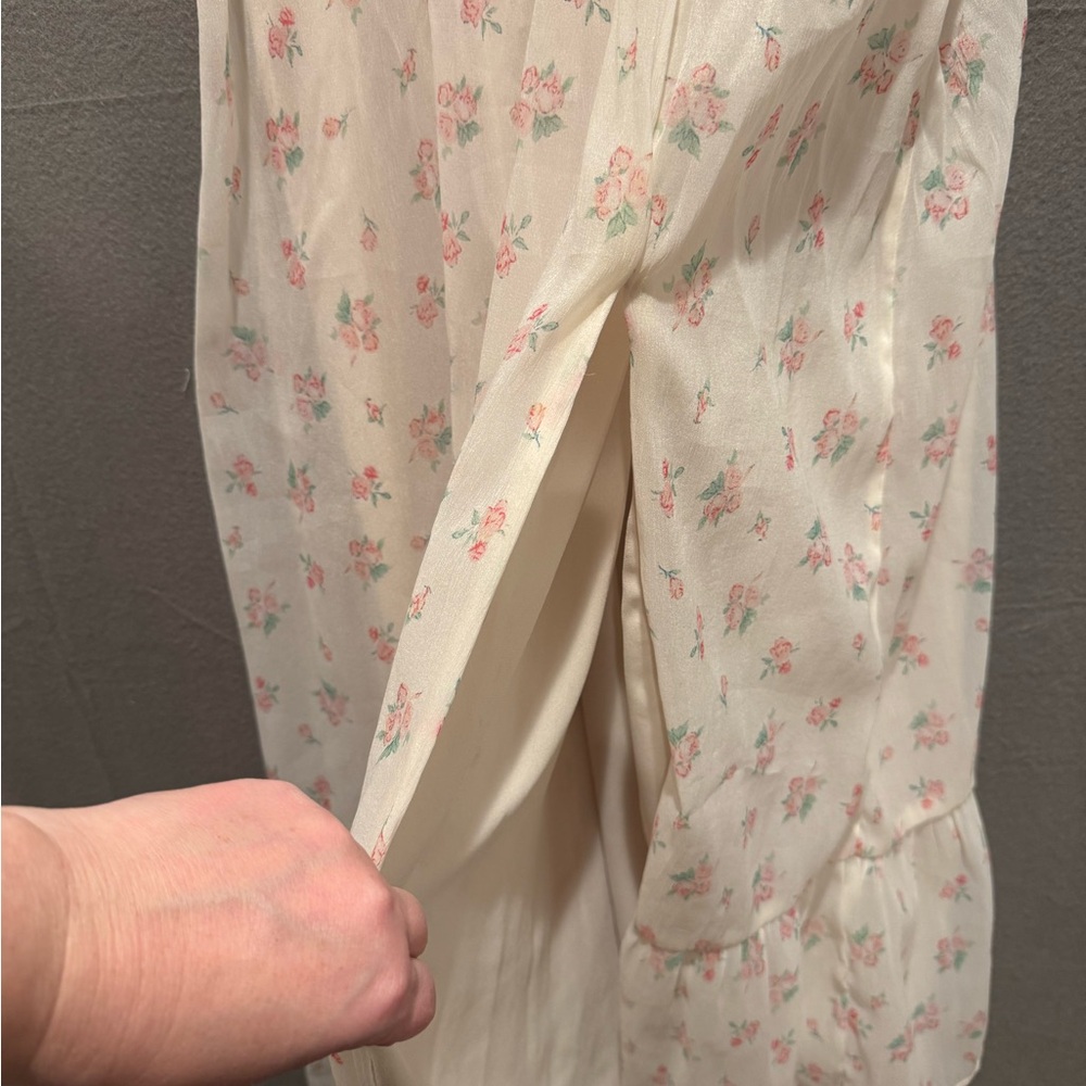 Storia Cream and Pink Floral Maxi Dress - Picture 3 of 9